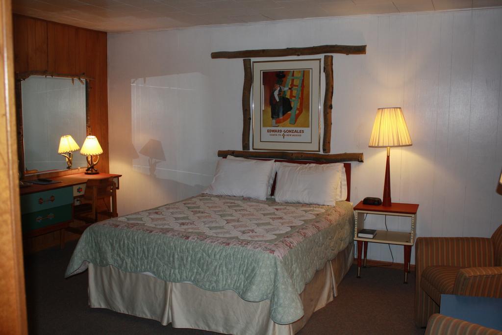 Elkhorn Lodge Chama ห้อง รูปภาพ